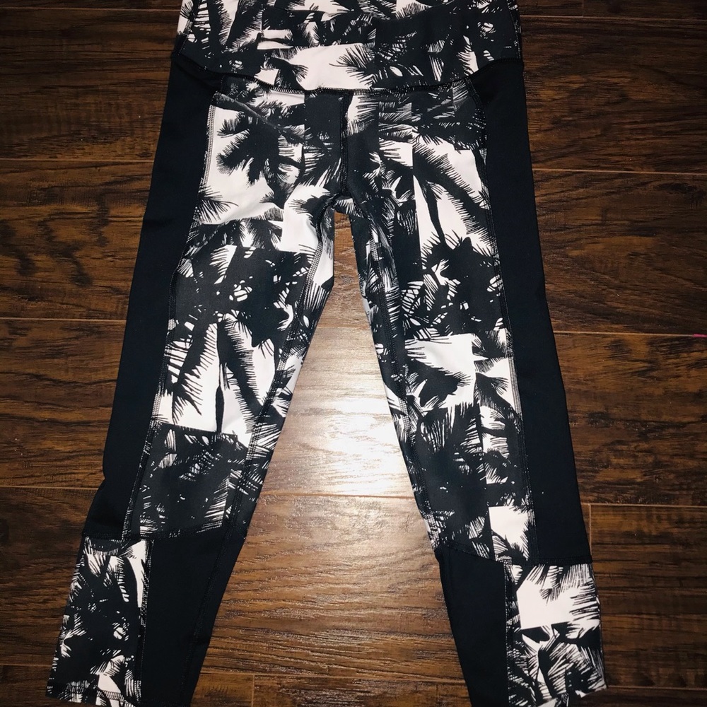 Fabletics Capri - image 3